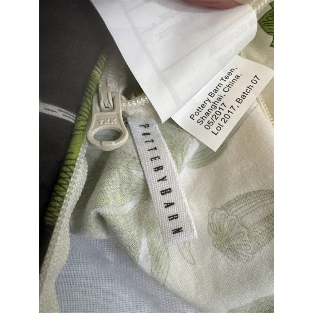 Pottery Barn Poppy Botanical Standard Percale Pillow Sham Reversible Black White